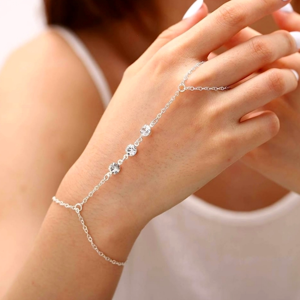 Beautiful Rhinestone Finger Ring Bracelets Slave Bracelet for Women girl